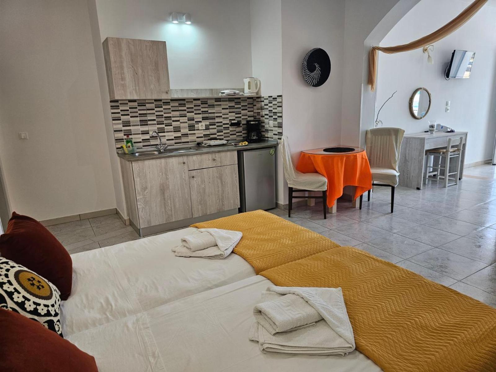 Apollonio Suites & Rooms Faliraki Rhodes Esterno foto